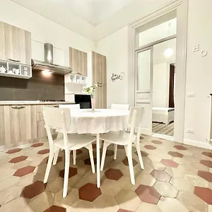 https://palazzo-la-zagara.palermohotels.org