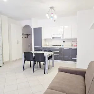https://genova-loft-4-3.hotelitalianriviera.com